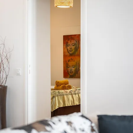 Le Cap, 3p Renove, Coeur Vieille Ville, Avec Parking Public Interparking Sablettes Apartmán *