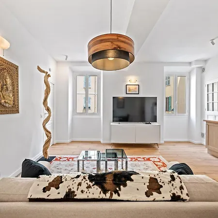 Le Cap, 3p Renove, Coeur Vieille Ville, Avec Parking Public Interparking Sablettes Menton